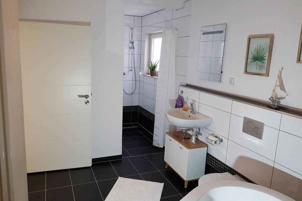 Idyllische Ferienwohnung Zum Wohlfuehlen+Entspannen Lichtenstein  ภายนอก รูปภาพ